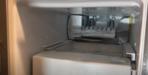 What Causes My Ice Maker to Freeze Up?