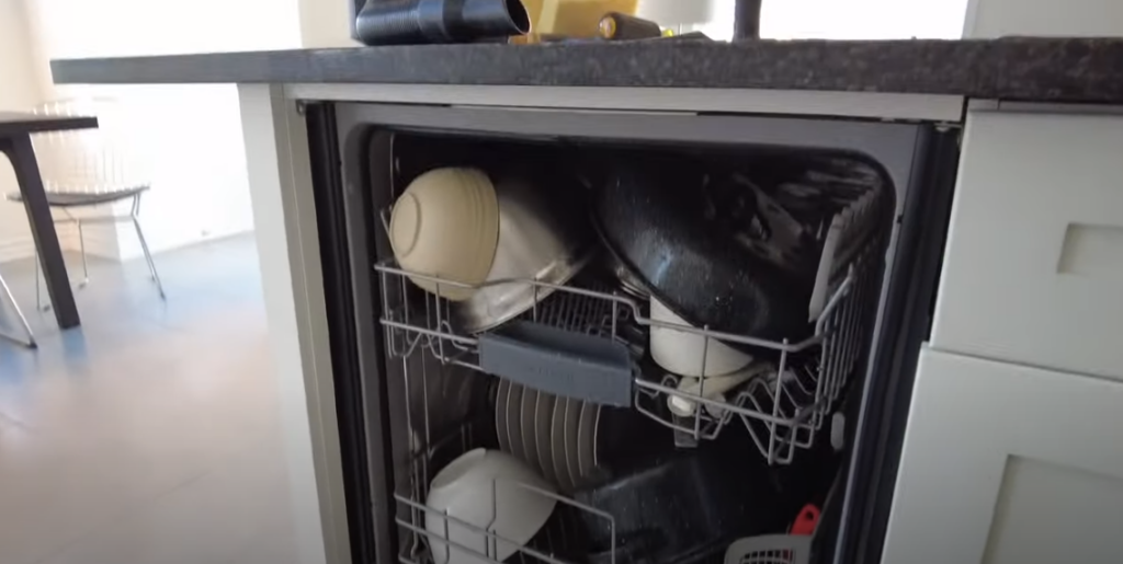 Does A Dishwasher Save Water?