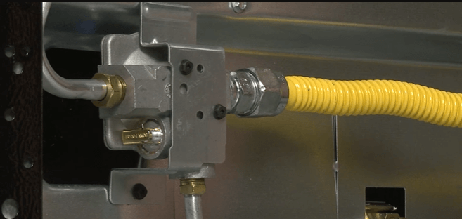 Assembling gas valve
